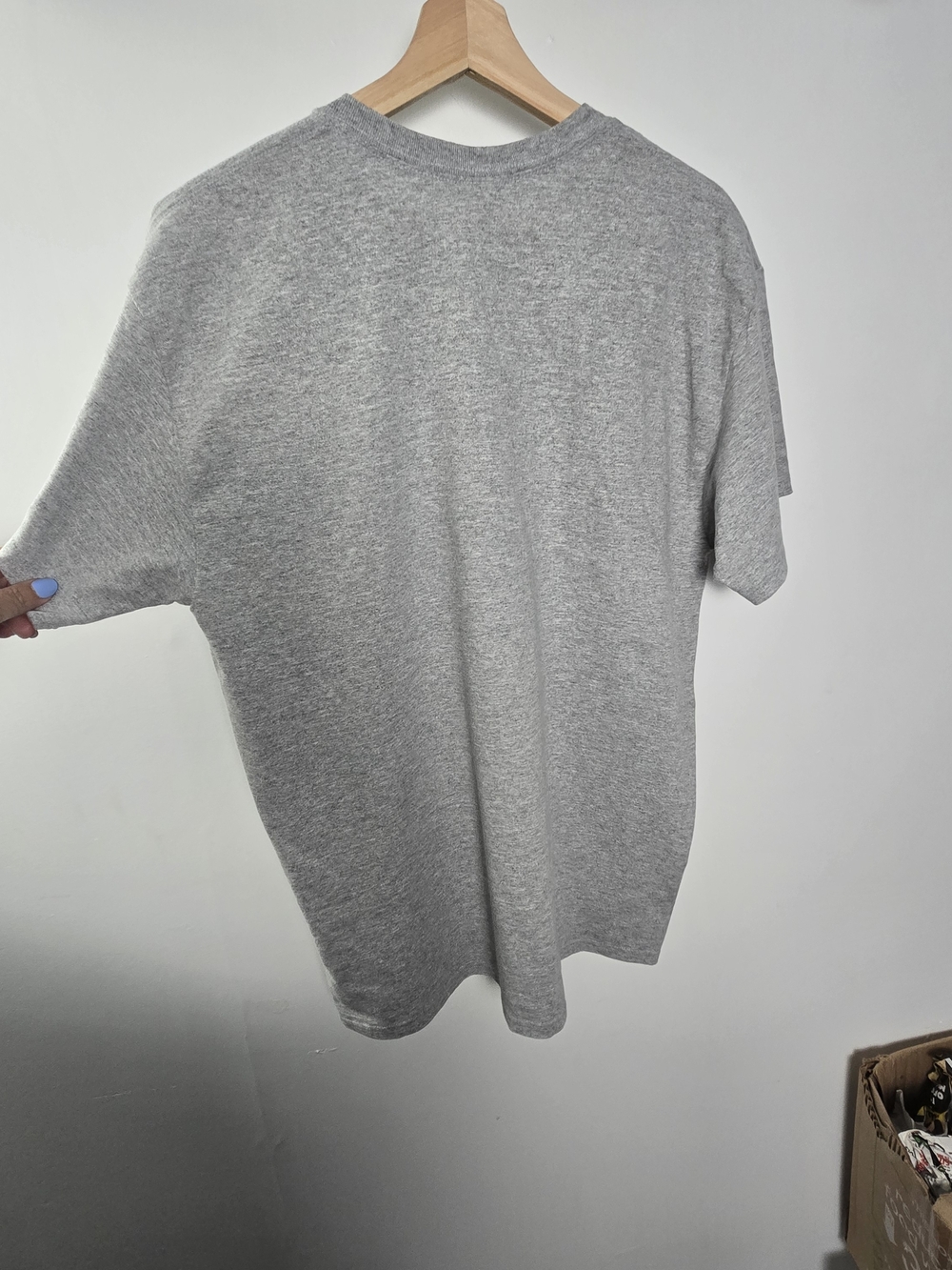 Gildan Gray Short Sleeve Tee with Purple Heart 'Hockey Mom' Graphic - Picture 5 of 7